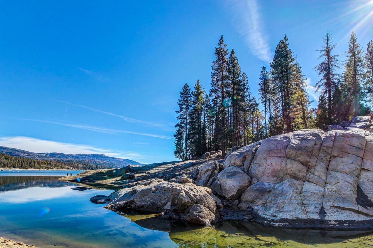Villa Water'S Edge Retreat Shaver Lake Esterno foto